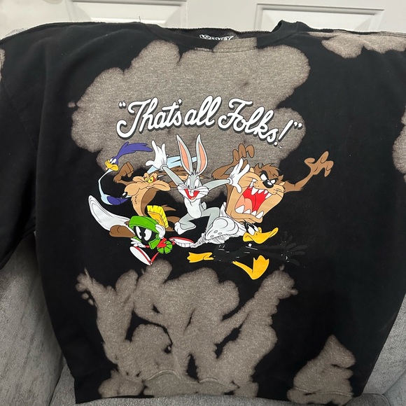 Looney Tunes Sweater - Picture 4 of 4